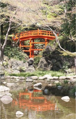 Korakuen Garden - Tsutenkyo Bridge